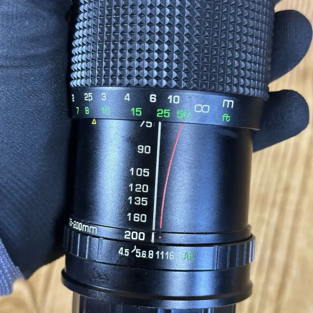 Vintage Quantaray Auto Zoom  75-200mm 11:45 Macro PARTS‎ ONLY With Case
